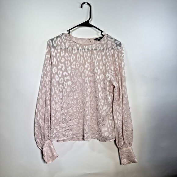 Express Women's Leopard Print Blouse In Color Peach / Pink Size M NWOT - Picture 2 of 7